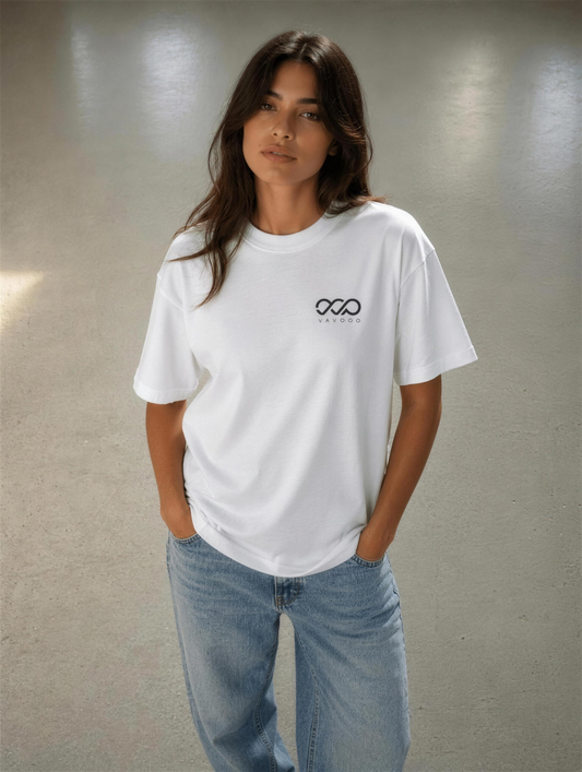 YAVOOO Tee White – Oversized Streetwear T-Shirt Melbourne, Female Model Front