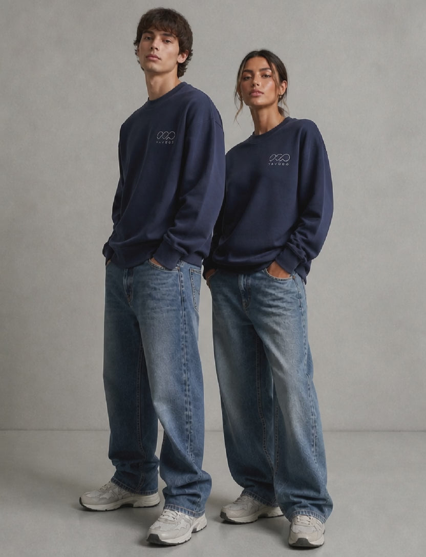 YAVOOO Crewneck - models walking, same background